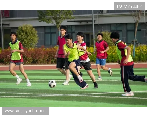 探寻修水涌现的足球少年群像与他们逐梦绿茵赛场的动人故事篇章录